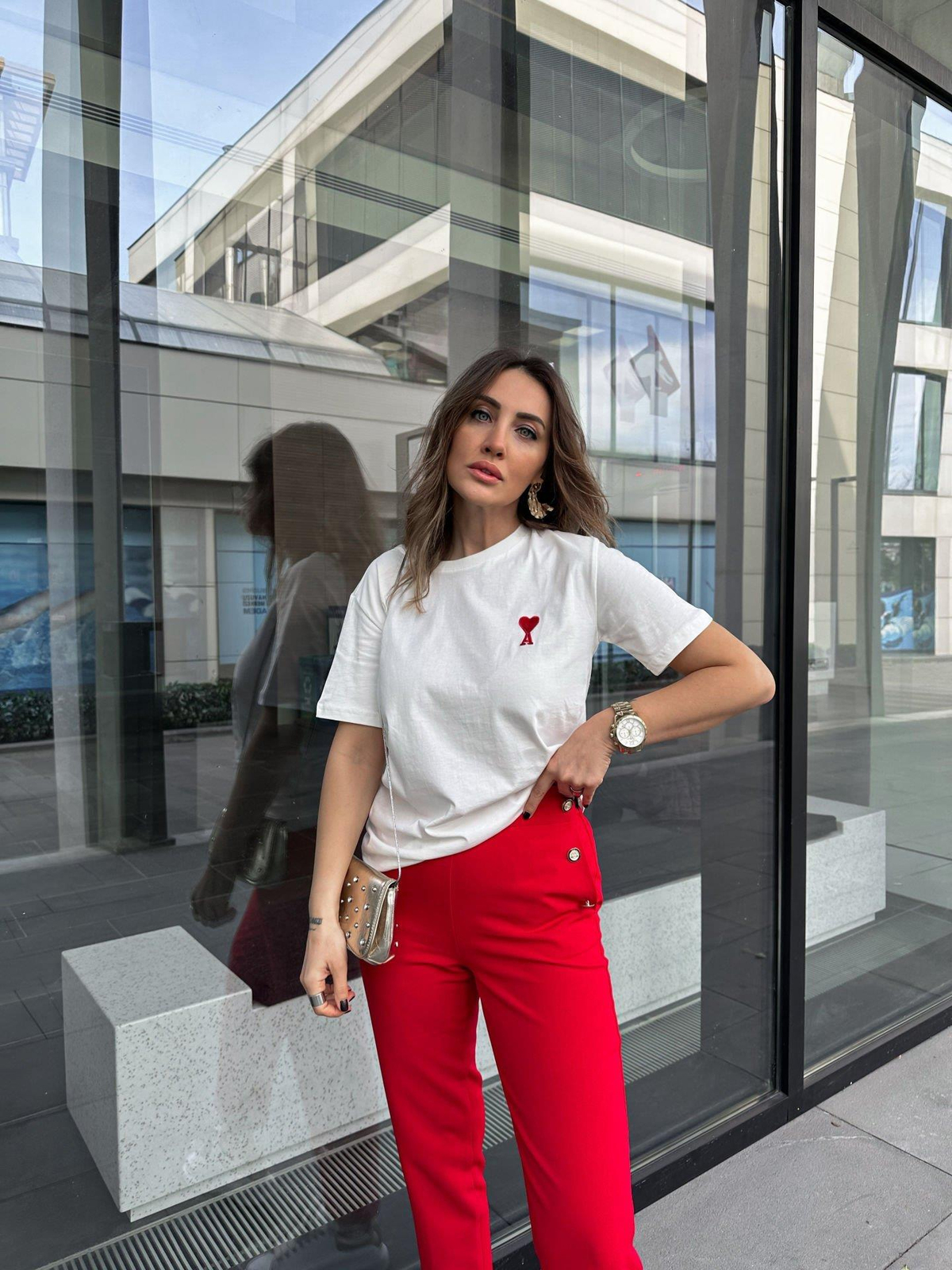 Beyaz Kırmızı Kalpli Basic Tshirt