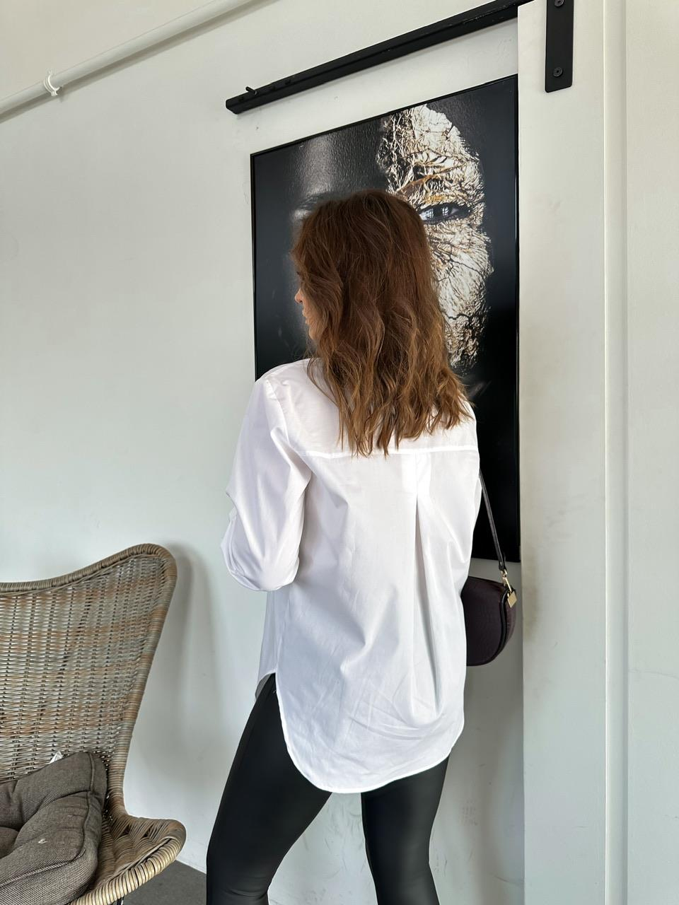 Beyaz Kolları Düğmeli Cotton Gömlek