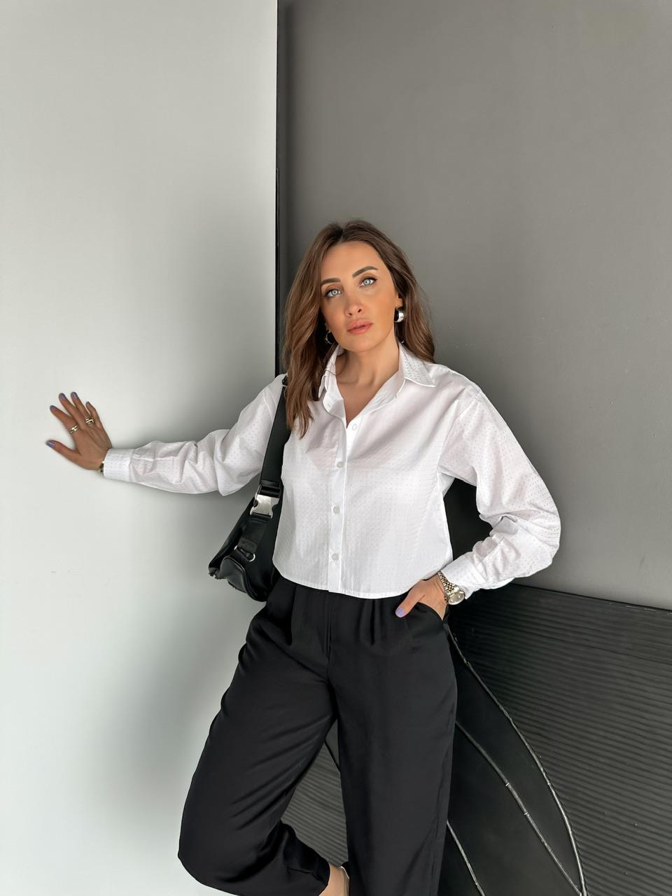 Beyaz Kristal Taşlı Tasarım Gömlek