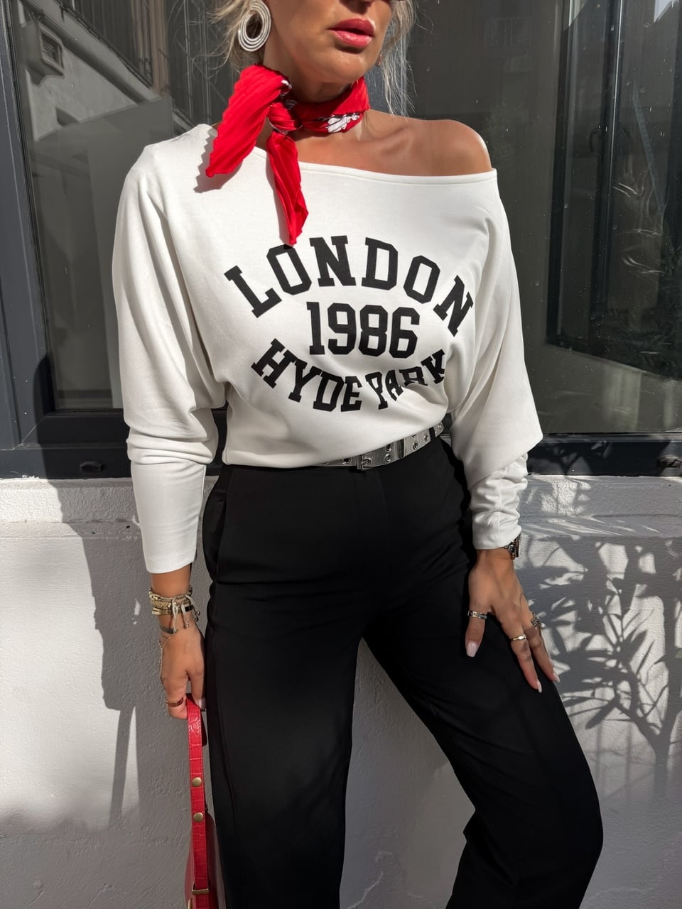 Beyaz London Tek Omuz Tshirt