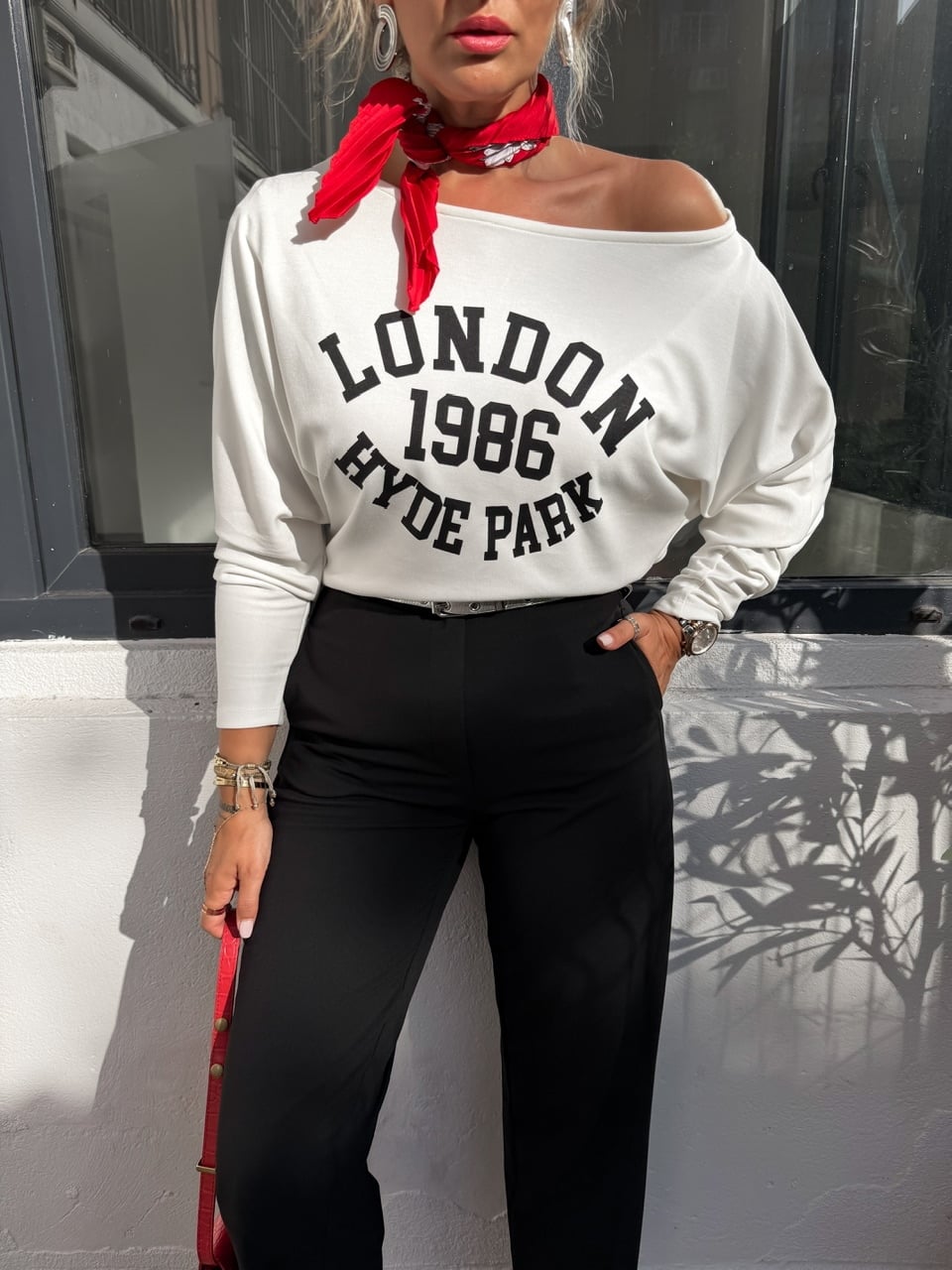 Beyaz London Tek Omuz Tshirt