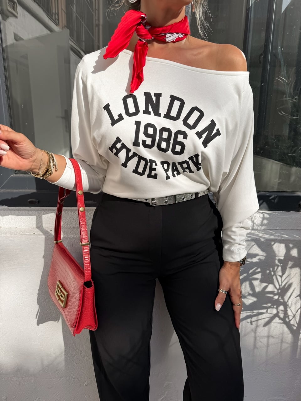 Beyaz London Tek Omuz Tshirt