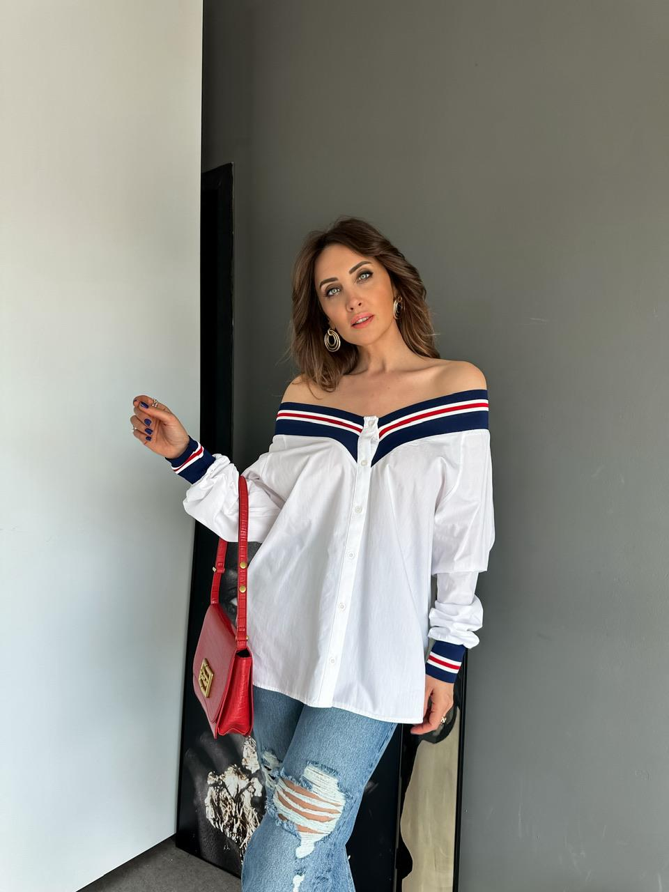Beyaz Madonna Yaka Tasarım Gömlek