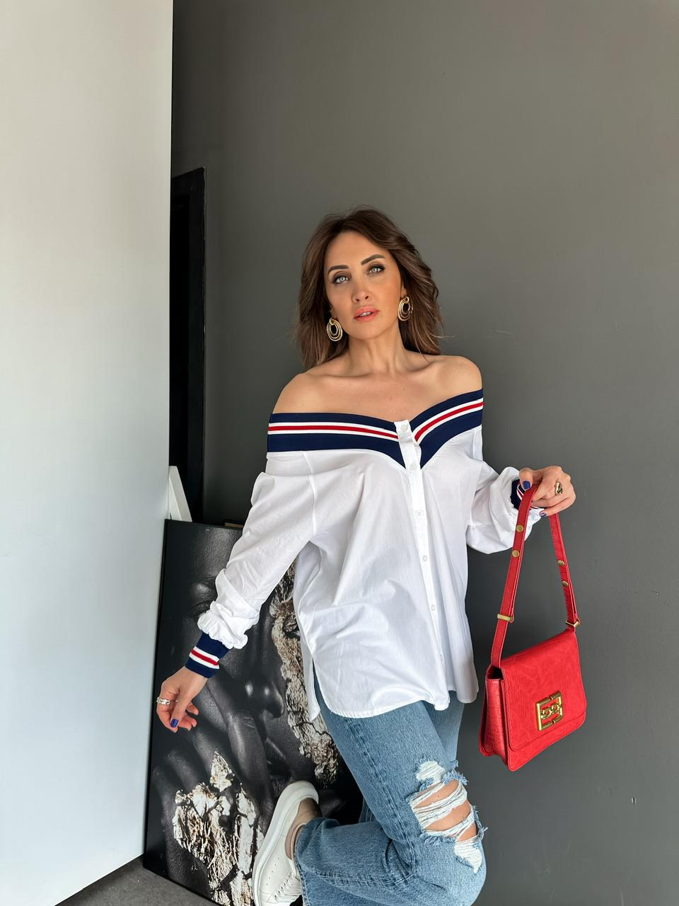 Beyaz Madonna Yaka Tasarım Gömlek