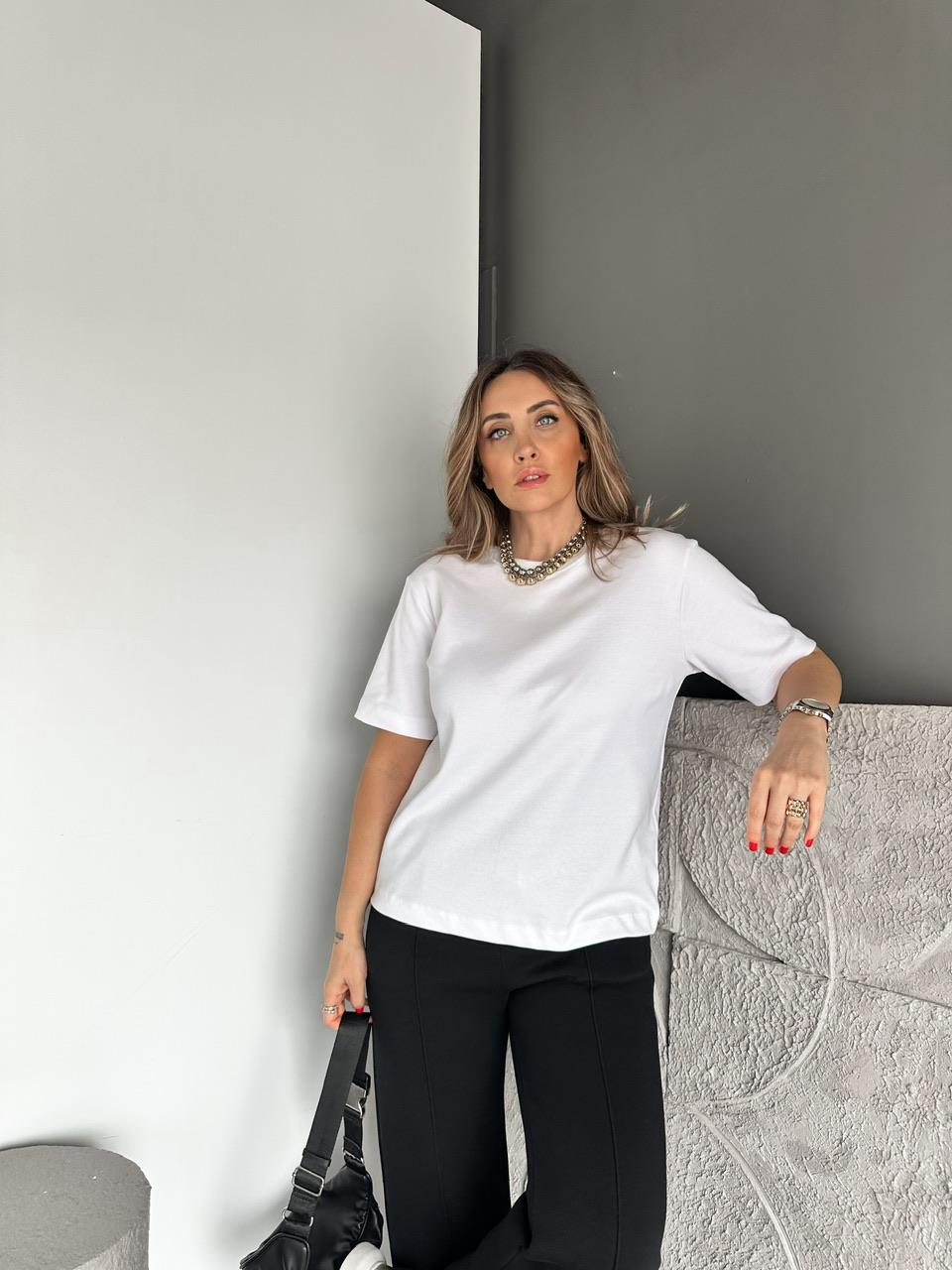 Beyaz Marka Model Cotton Tshirt