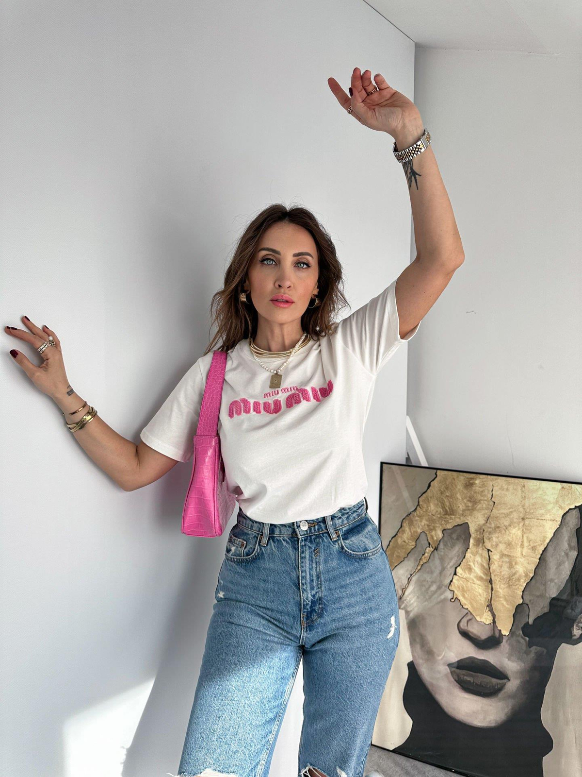 Beyaz Miu Kabartma Yazılı Tshirt