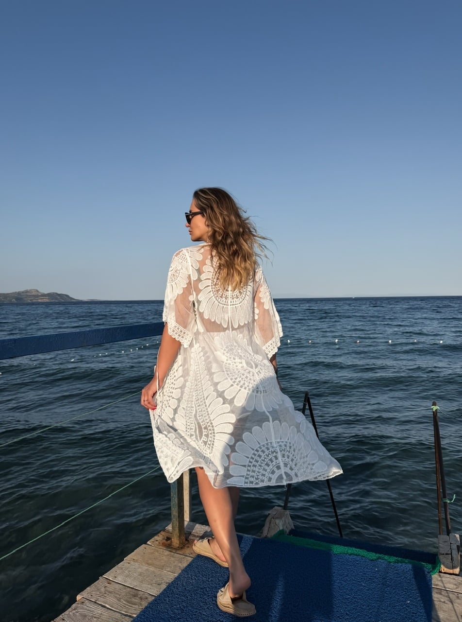 Beyaz Motifli Bohem Kimono 