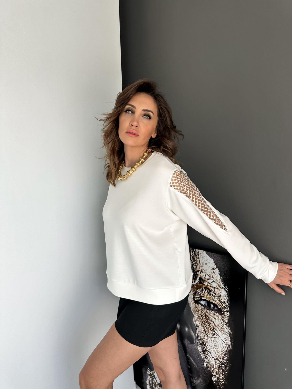 Beyaz Omuzları File Detaylı Sweatshirt