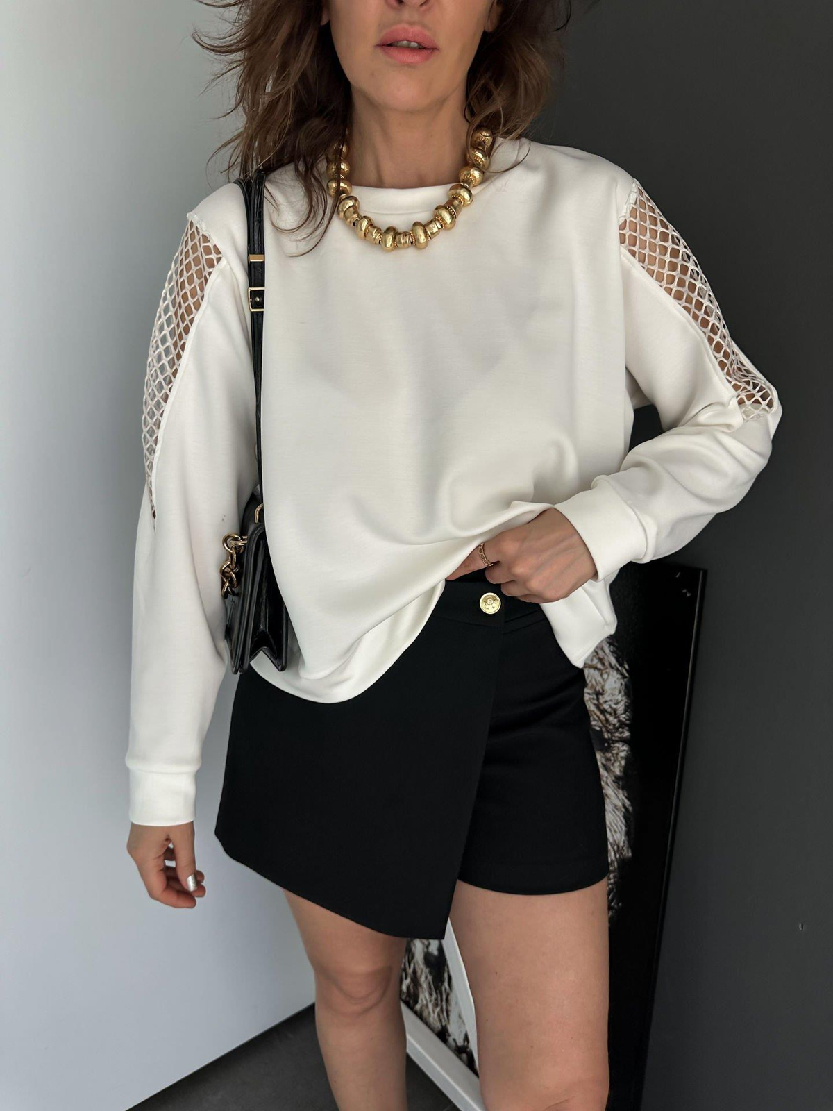 Beyaz Omuzları File Detaylı Sweatshirt