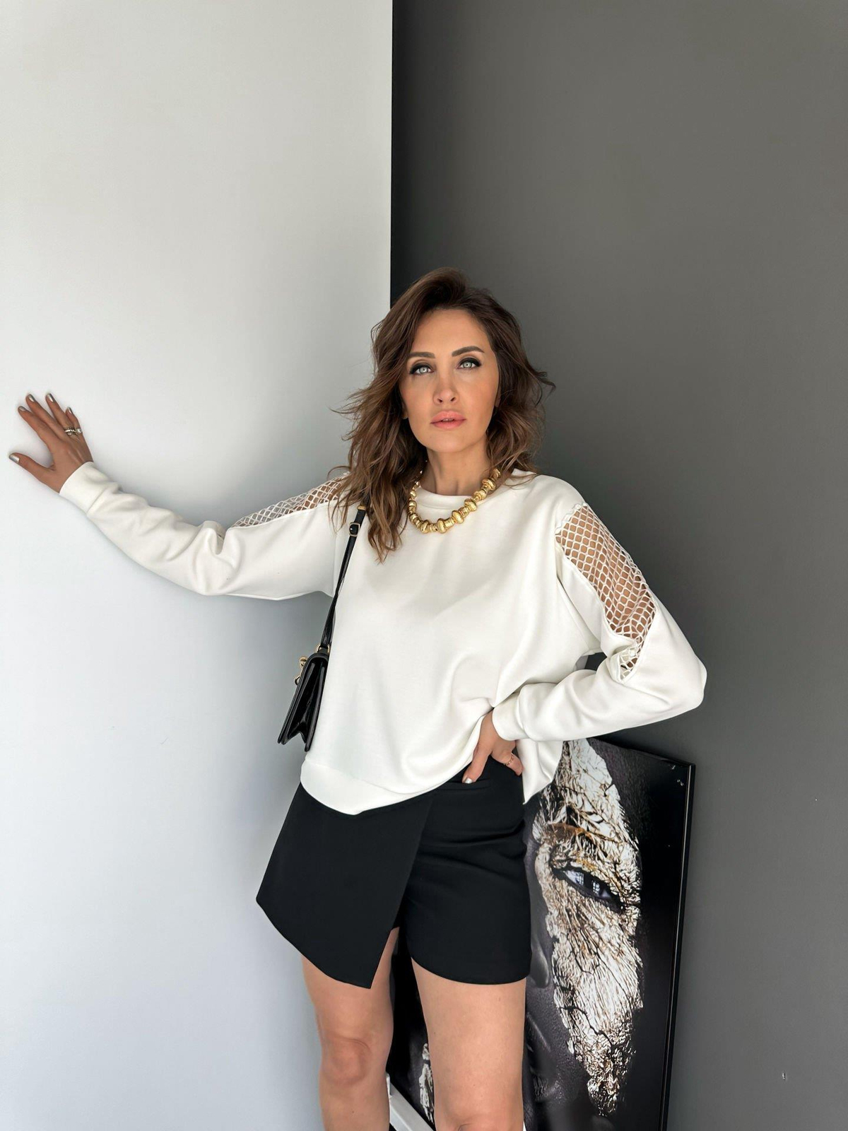 Beyaz Omuzları File Detaylı Sweatshirt