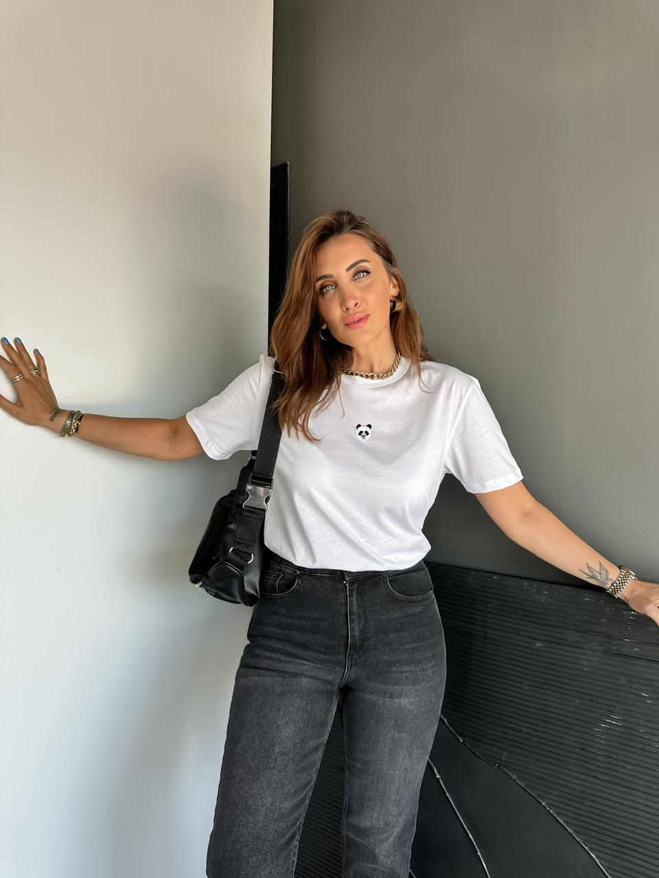 Beyaz Panda Figürlü Tshirt