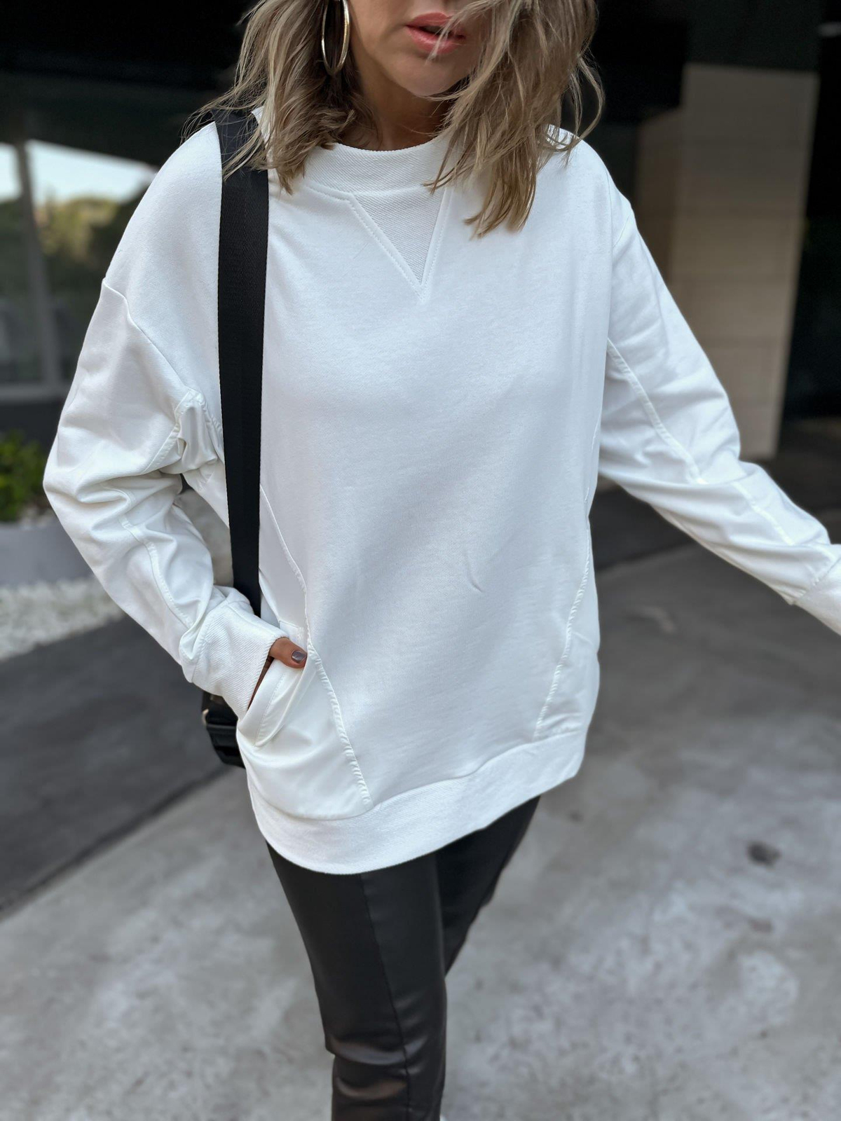 Beyaz Paraşüt Parçalı Sweatshirt