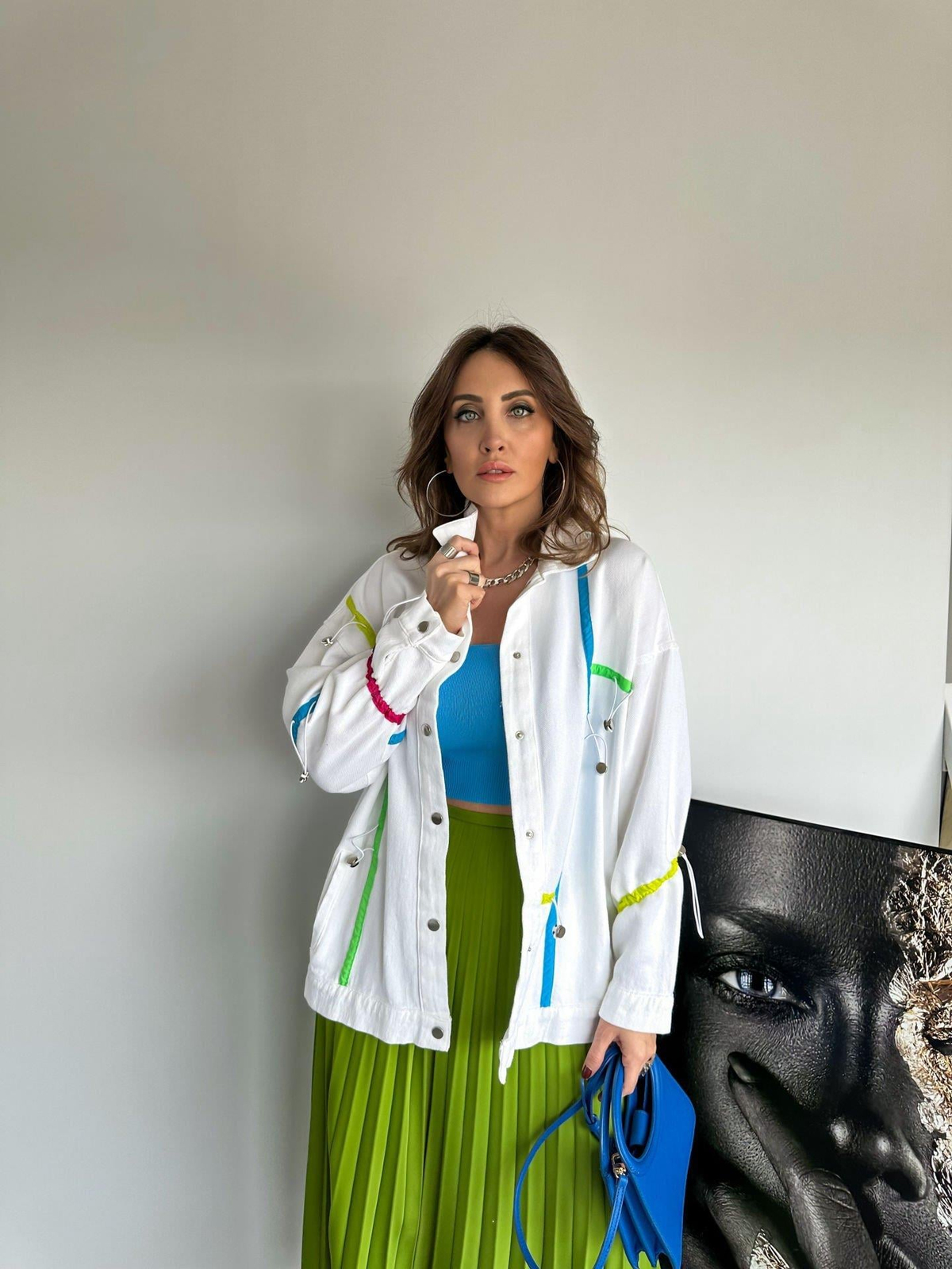 Beyaz Renkli Şeritli Tasarım Ceket