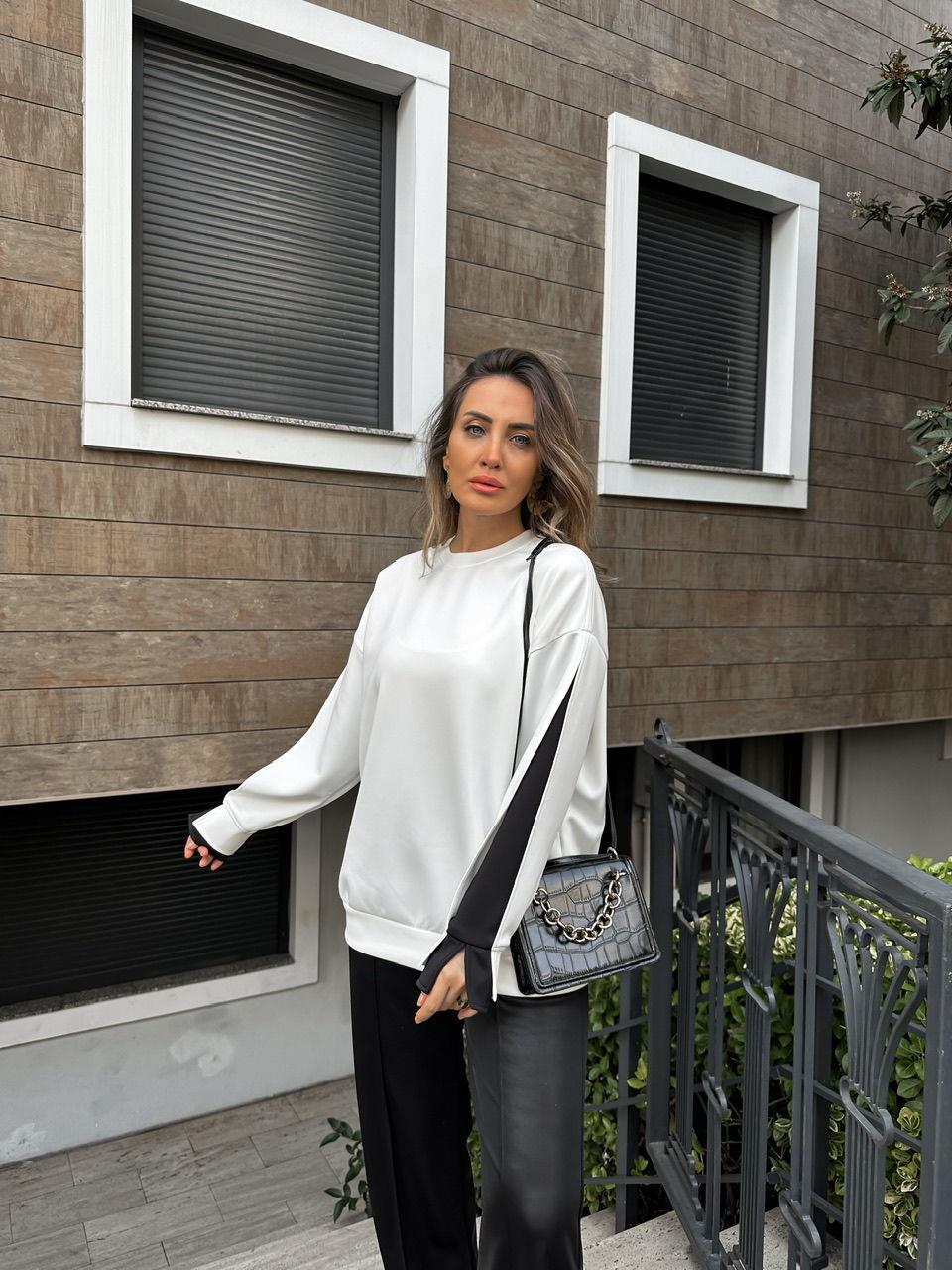 Beyaz Scuba Tasarım Kollu Sweatshirt