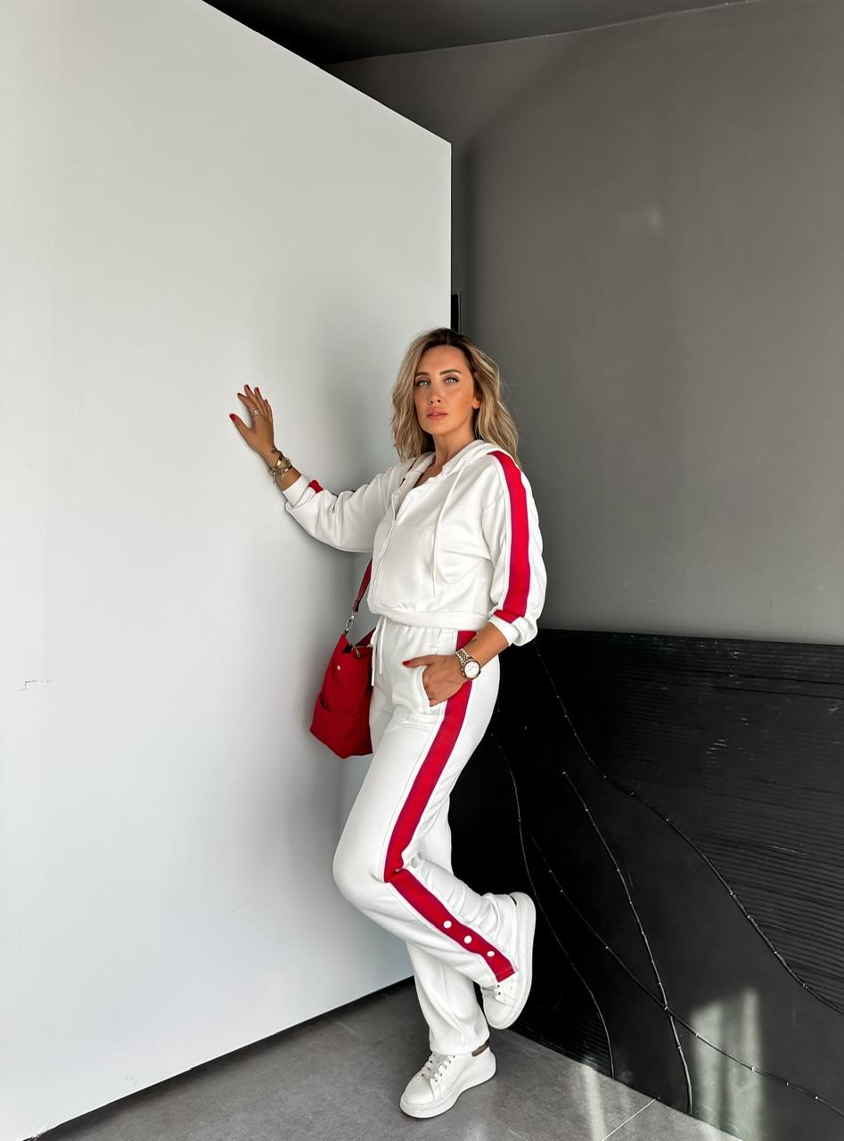 Beyaz Şeritli Marka Model Takım