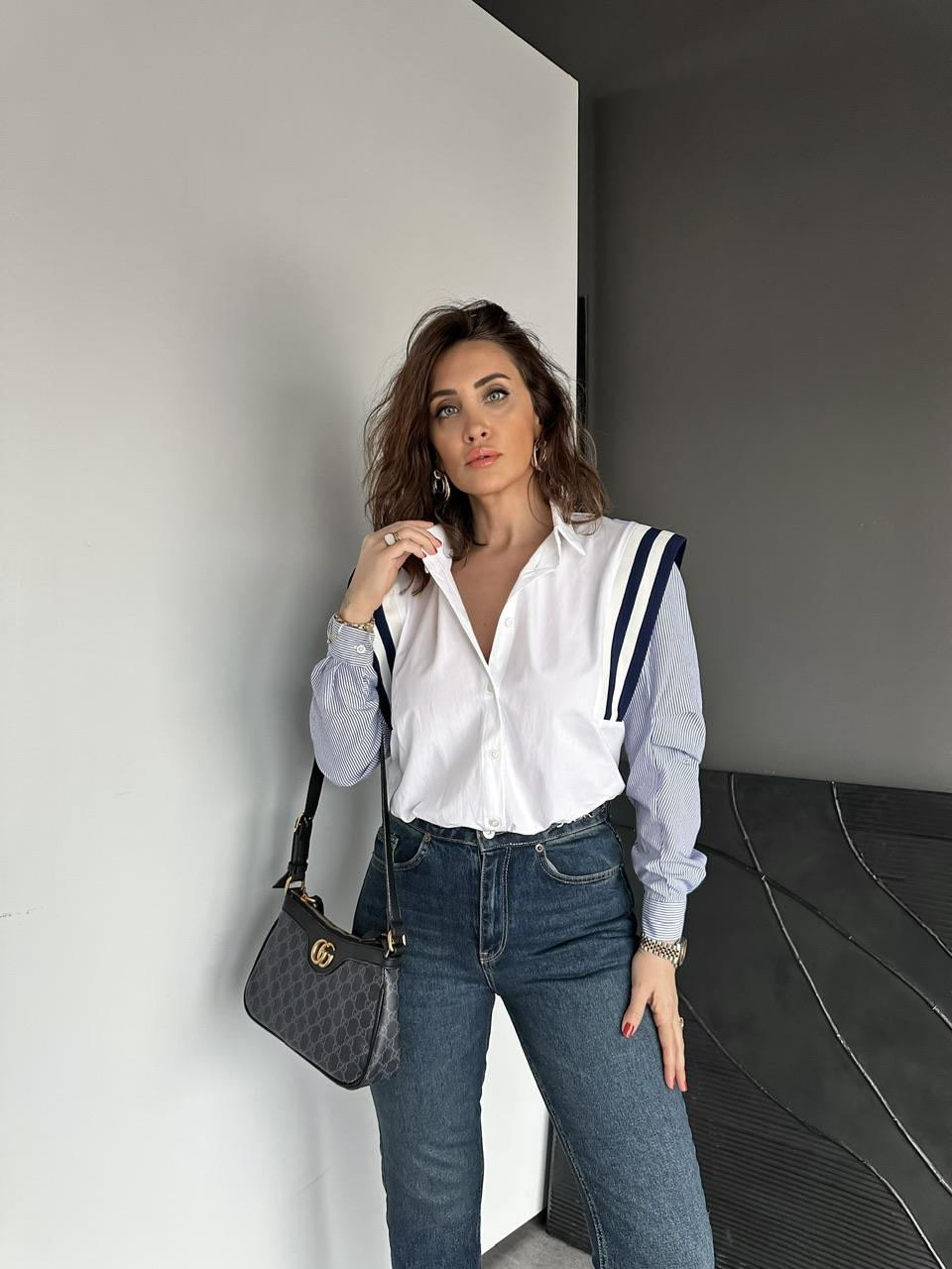Beyaz Şeritli Strip Detaylı Gömlek 