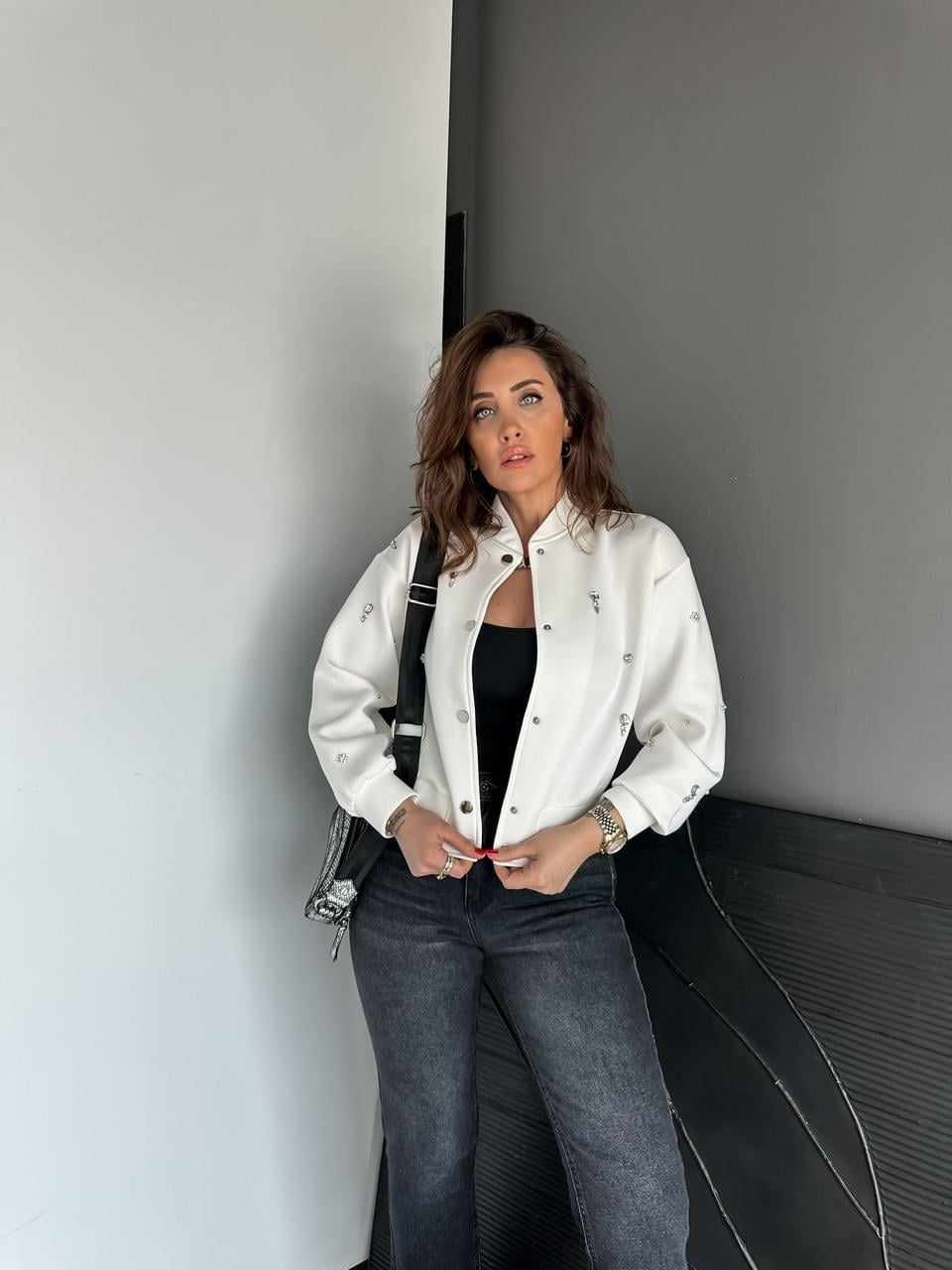 Beyaz Serpme Taşlı Scuba Tasarım Ceket