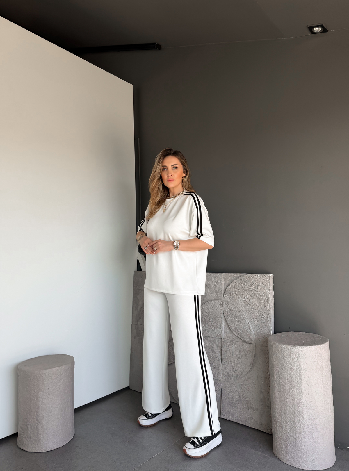 Beyaz Siyah Biyeli Modal Basic Takım
