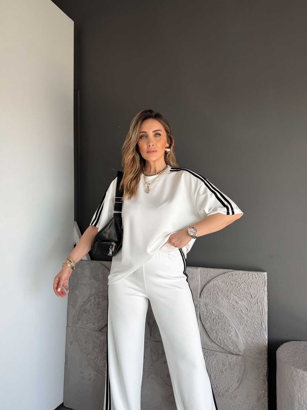 Beyaz Siyah Biyeli Modal Basic Takım