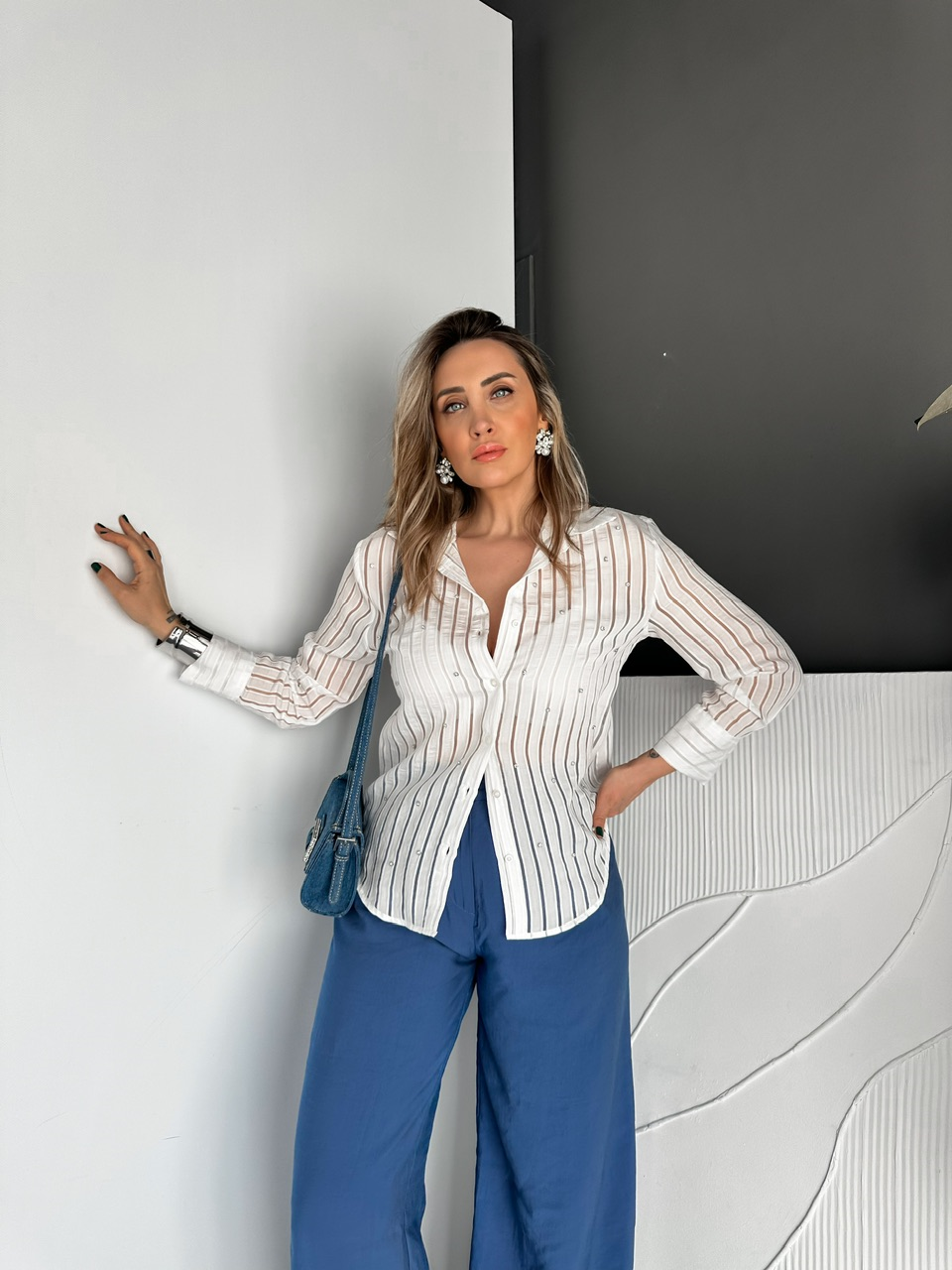 Beyaz Taşlı Çizgili Hayalet Gömlek