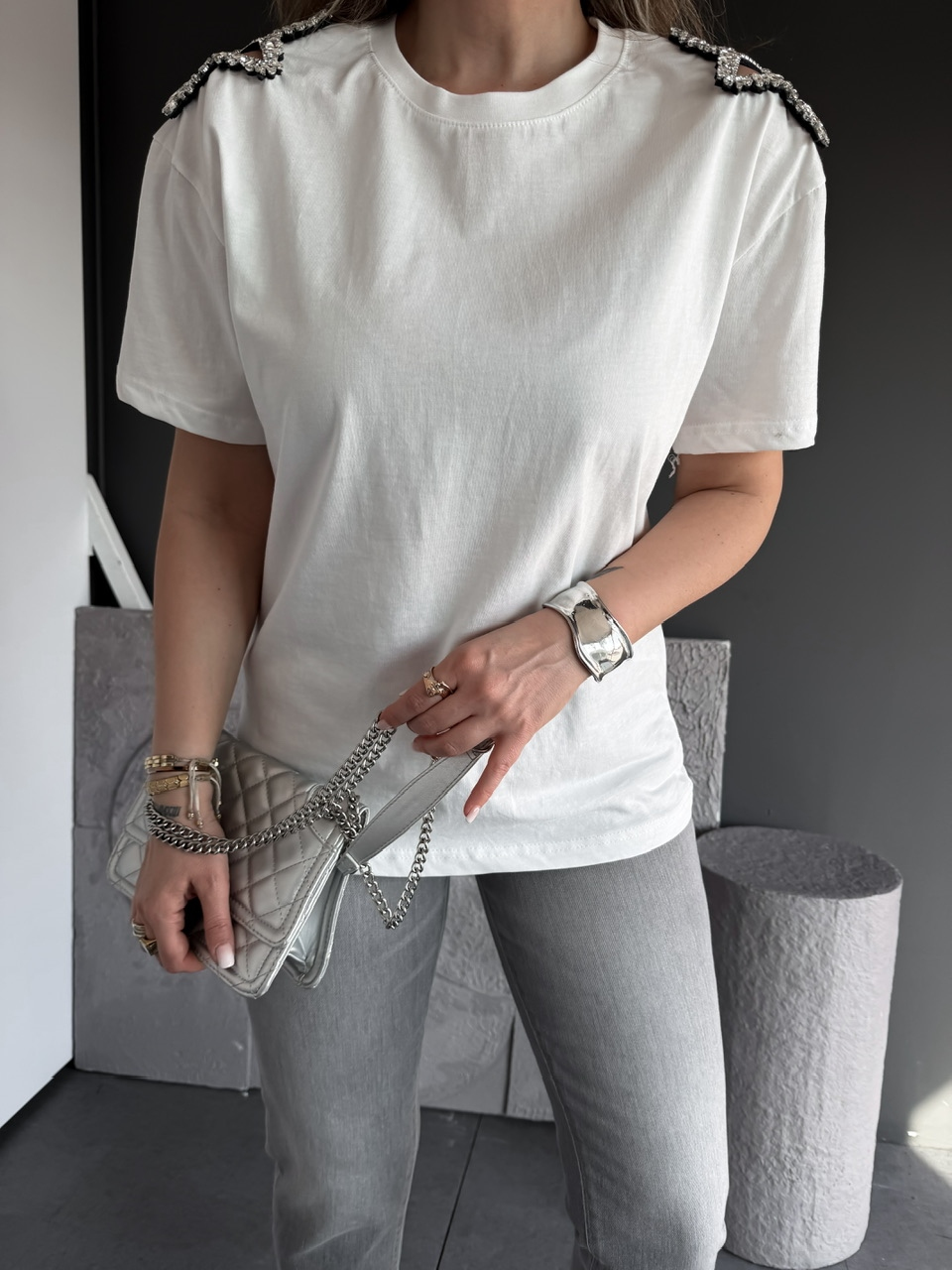 Beyaz Taşlı Yıldızlı Tshirt
