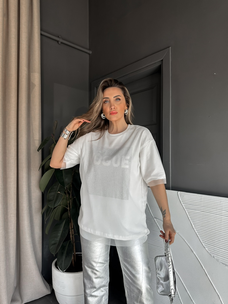 Beyaz Vogue Simli Tüllü Tshirt