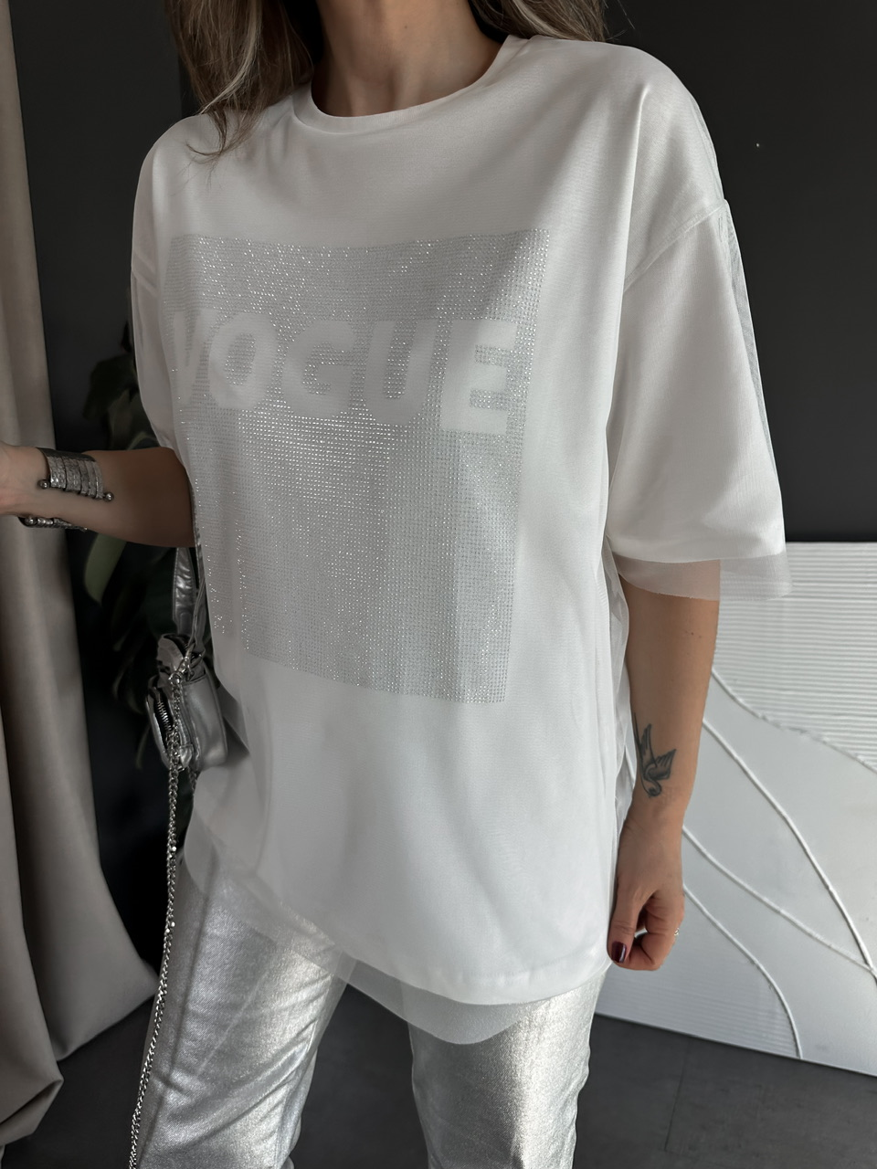 Beyaz Vogue Simli Tüllü Tshirt