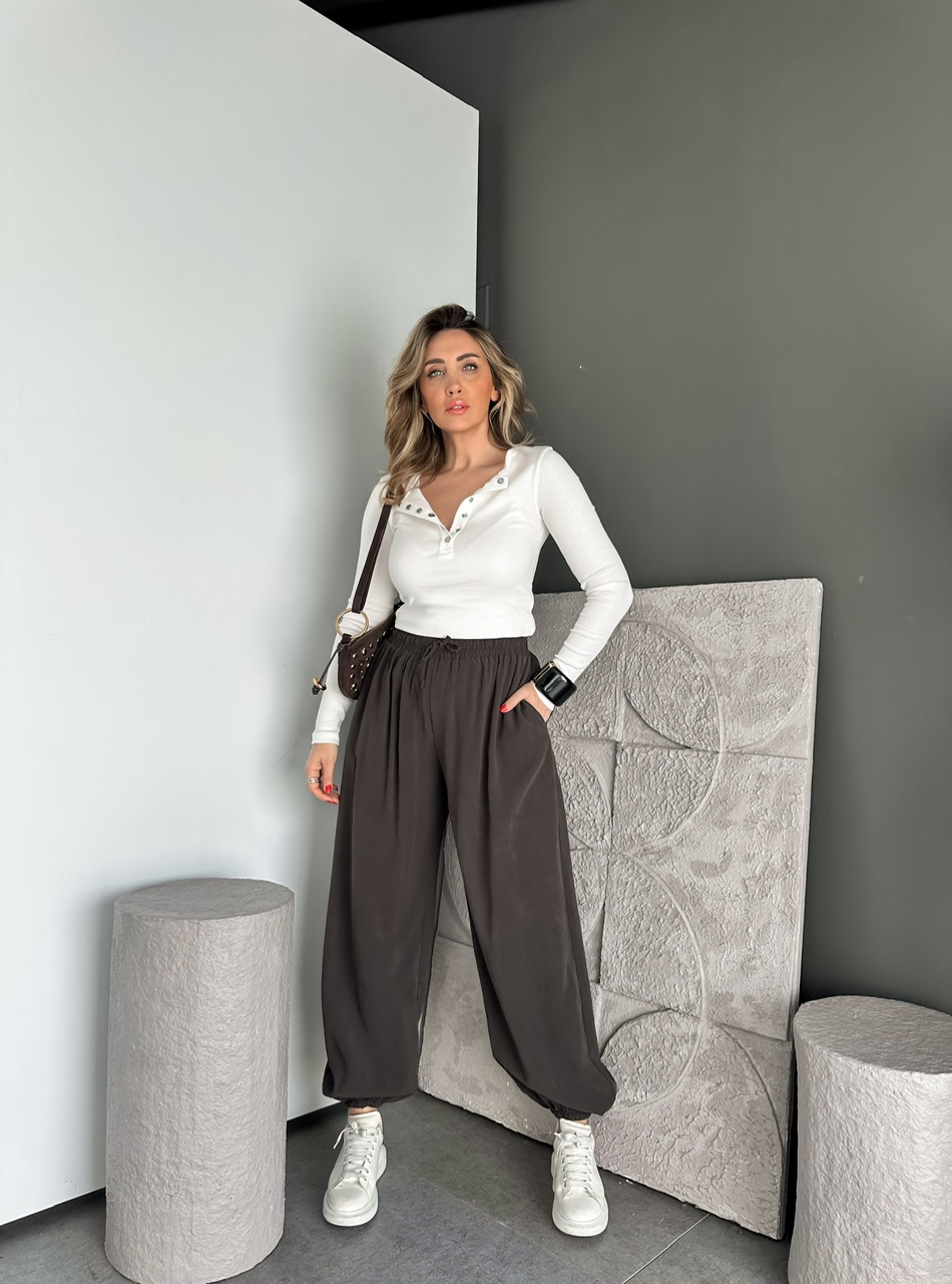 Beyaz Yakası Cıtcıtlı Orijinal Fitilli Tshirt