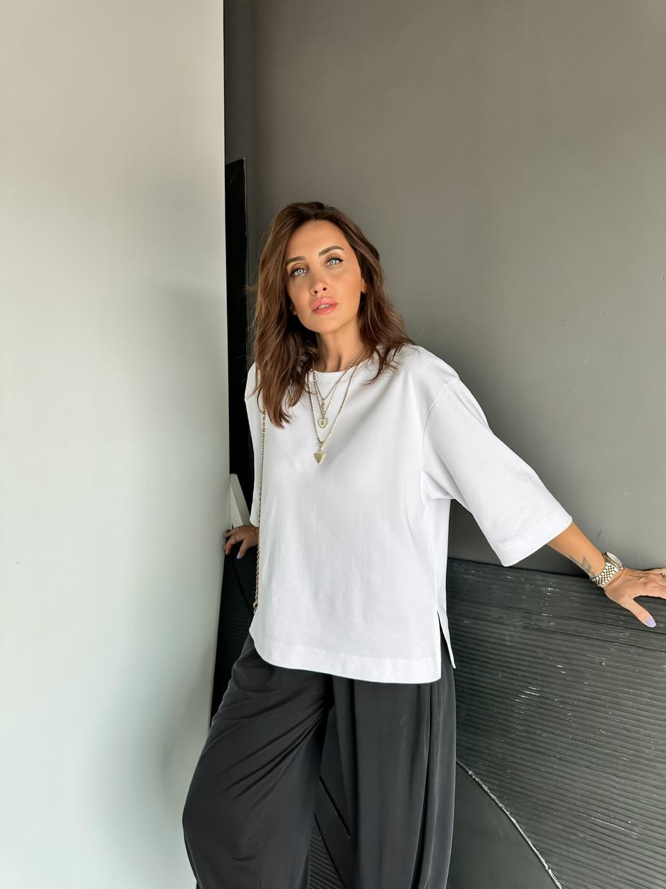 Beyaz Yırtmaçlı Cotton Oversize Tshirt