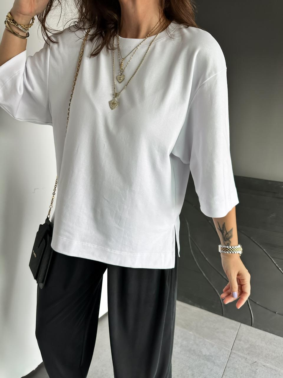 Beyaz Yırtmaçlı Cotton Oversize Tshirt