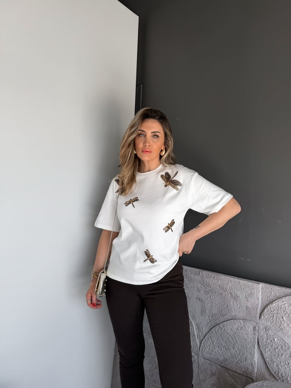 Beyaz Yusufçuk İşlemeli Cotton Tshirt