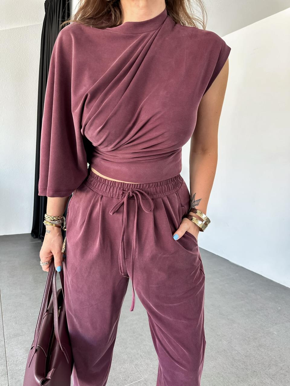 Bordo Asimetrik Bluzlu Tasarım Takım