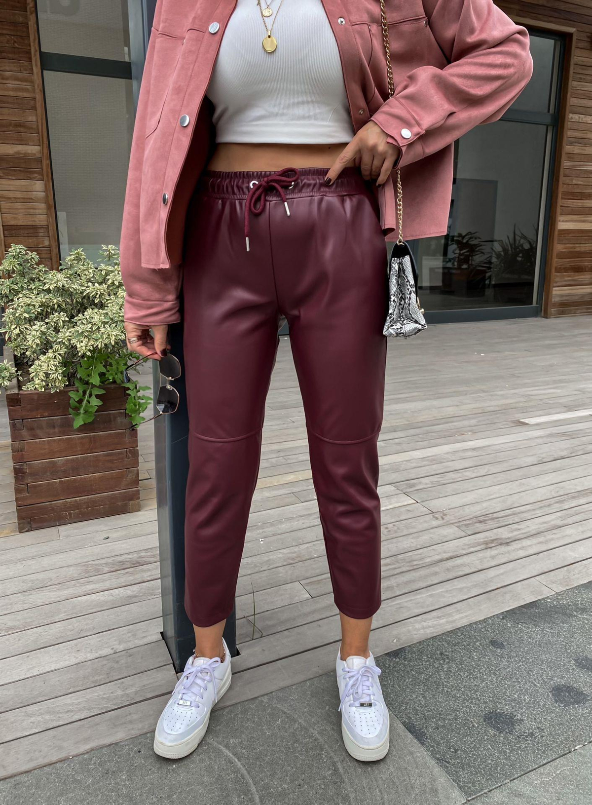 Bordo Beli Lastikli Deri Pantolon