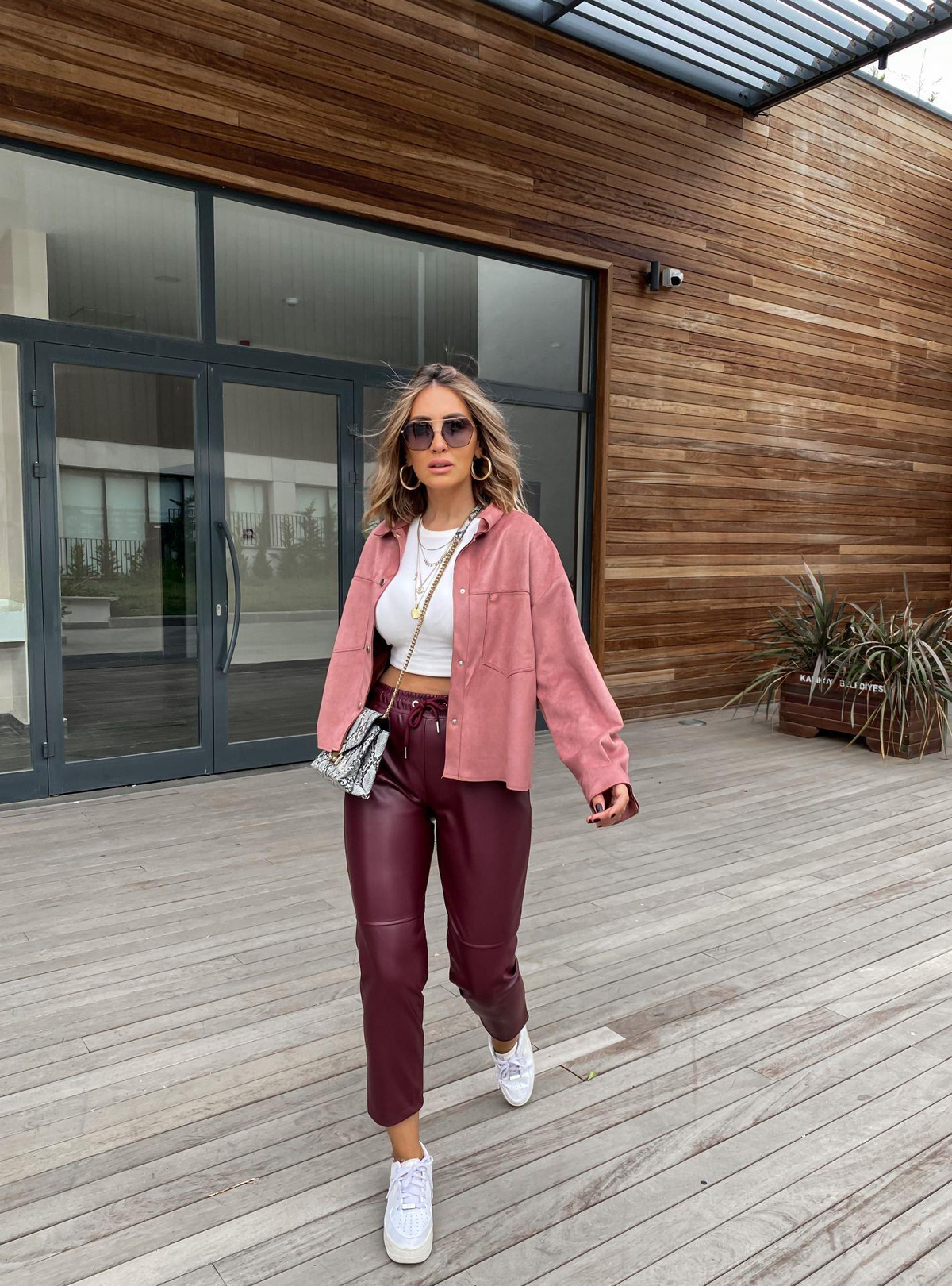 Bordo Beli Lastikli Deri Pantolon