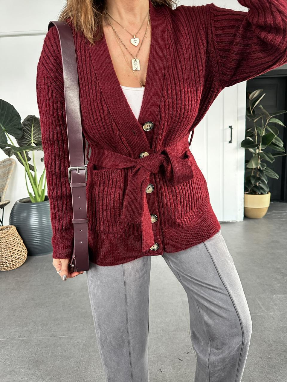 Bordo Cepli Kuşaklı Hırka