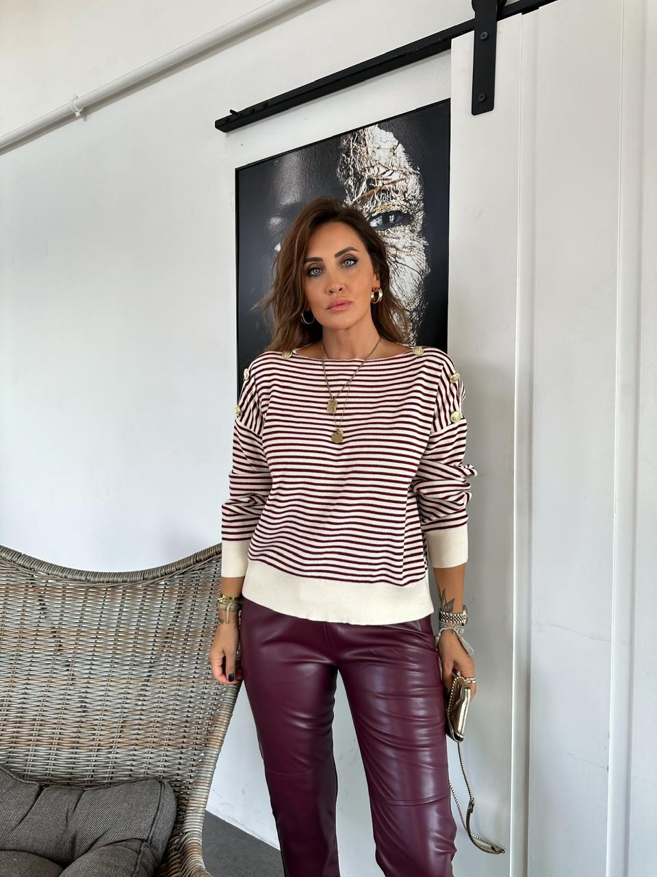 Bordo Çizgili Gold Düğmeli Kazak