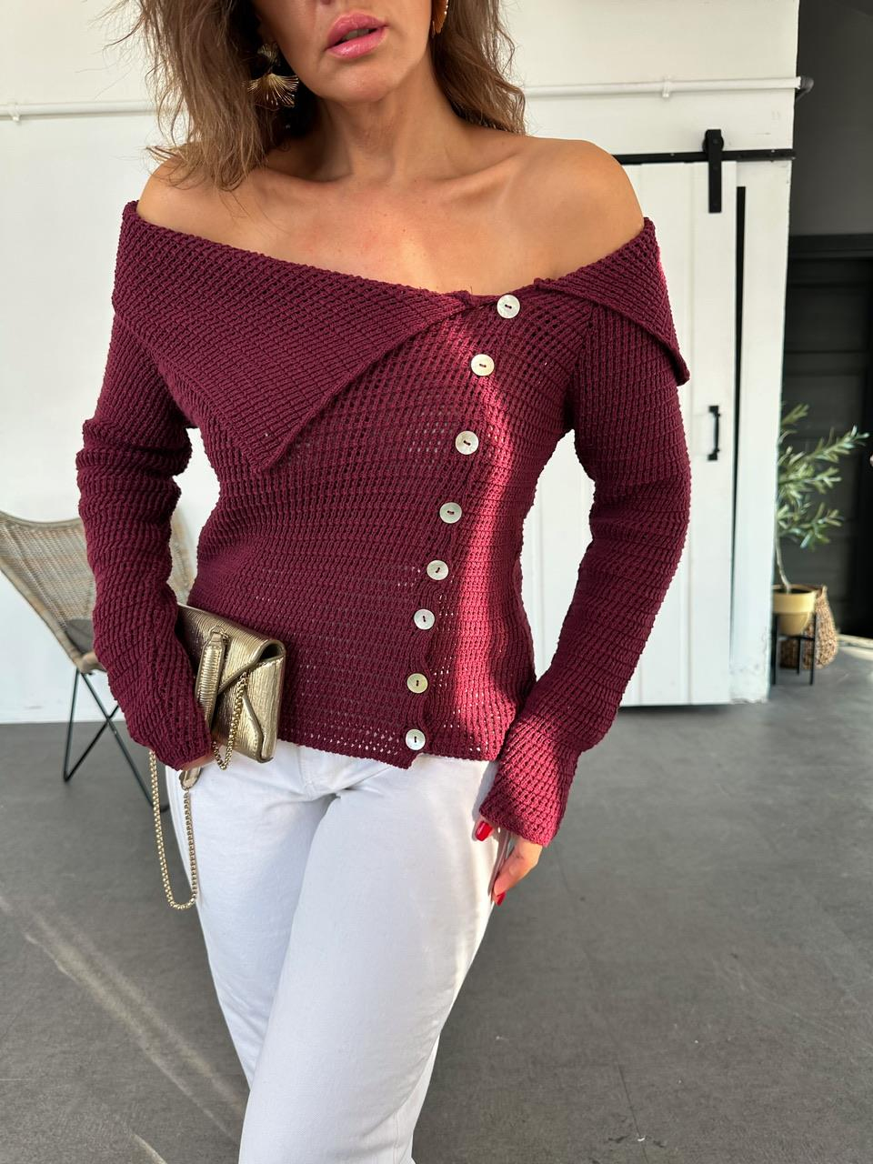 Bordo Degaje Düğmeli Kazak