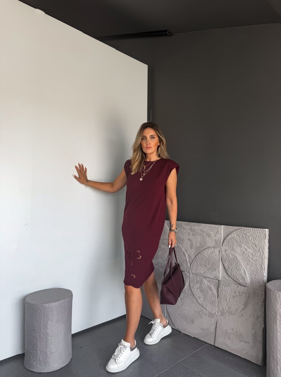 Bordo Etek Ucu Nakışlı Vatkalı Modal Elbise