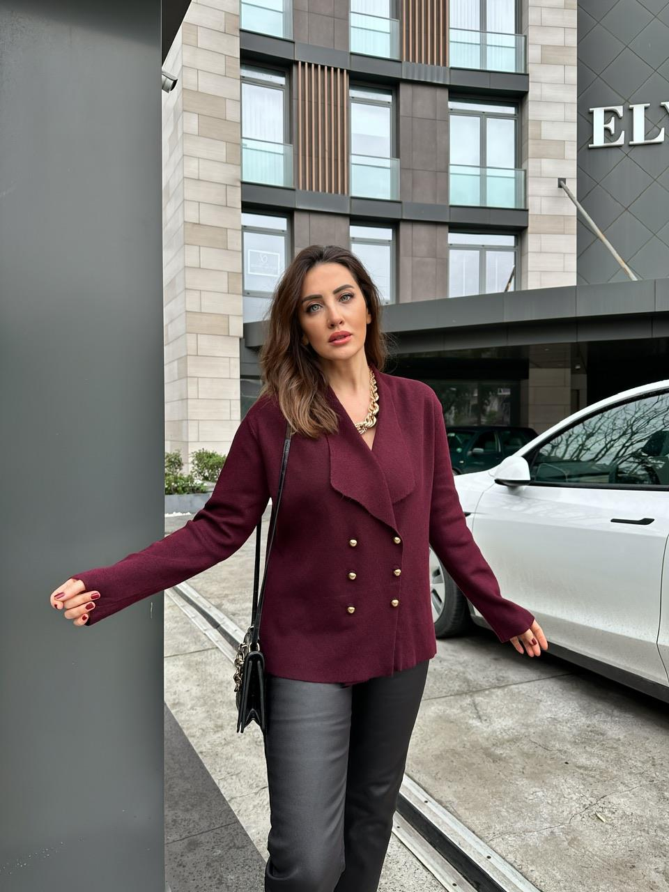 Bordo Gold Düğmeli Şık Hırka