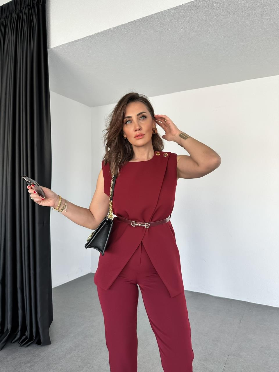 Bordo Kemerli Yelekli Şık Takım