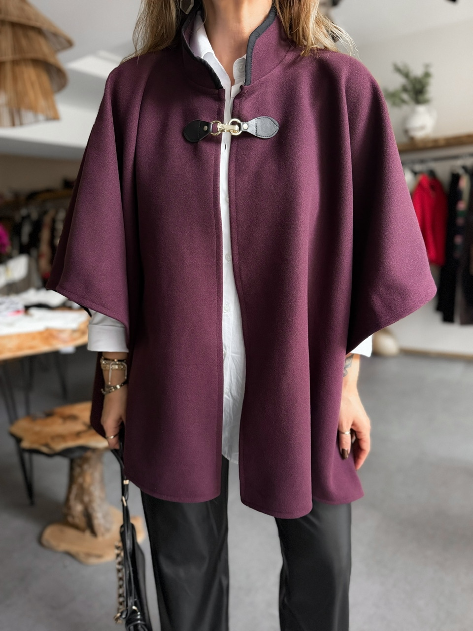 Bordo Klipsli Kaşe Panço