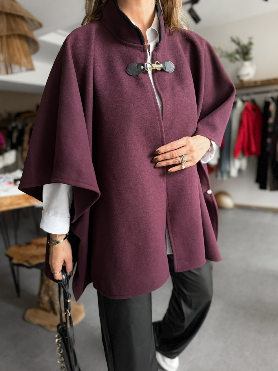 Bordo Klipsli Kaşe Panço