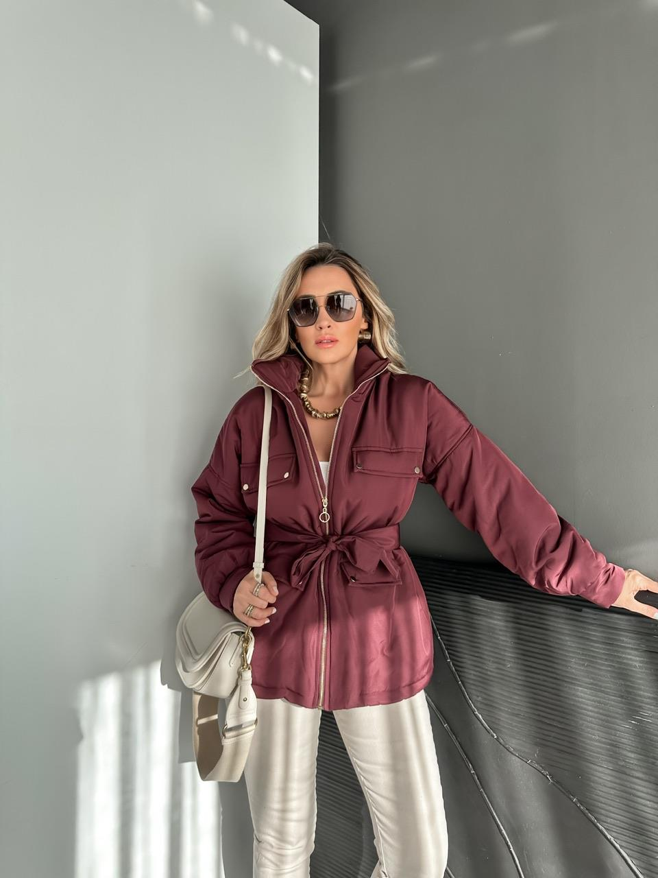 Bordo Kuşaklı Şişme Mont