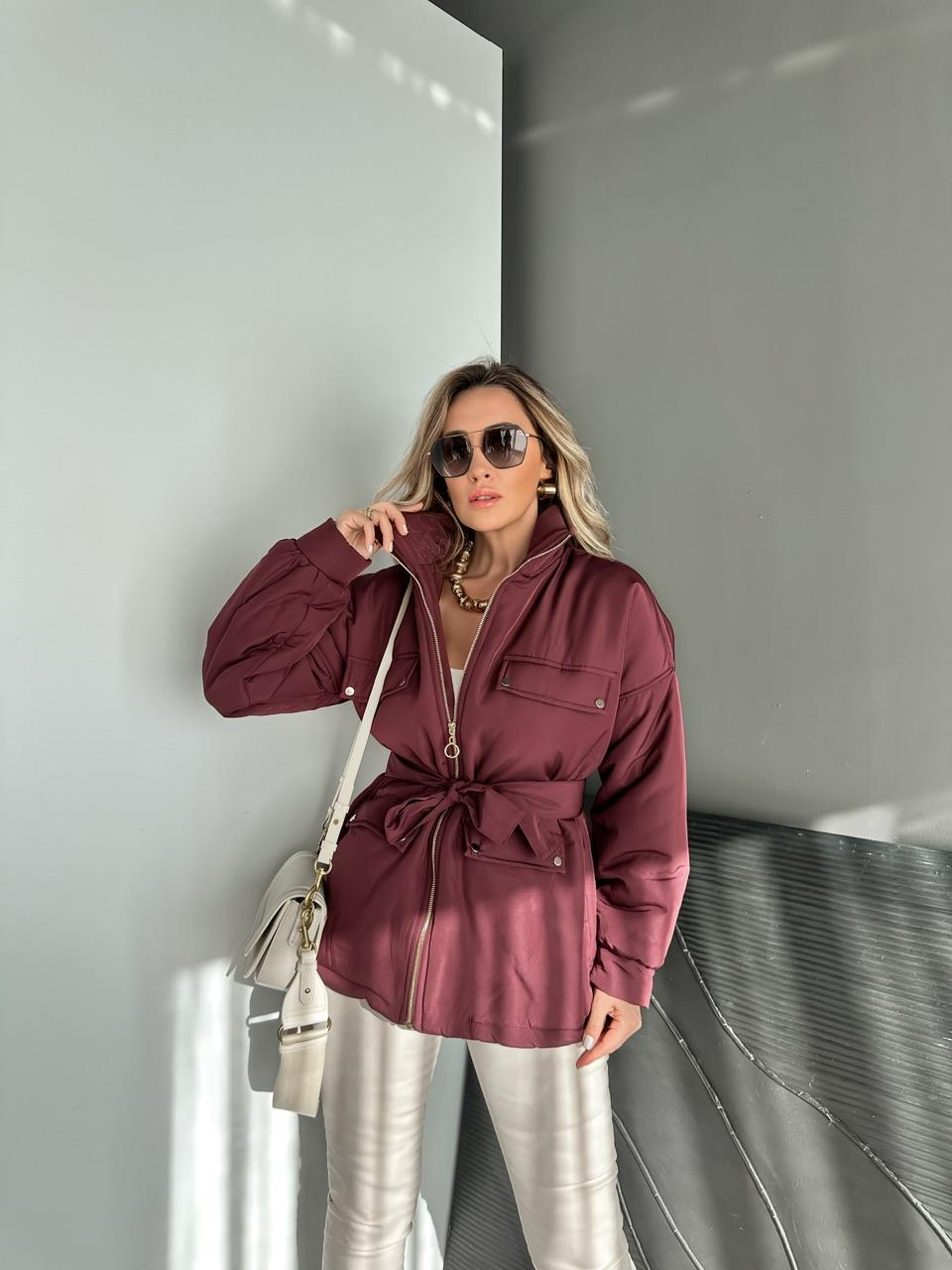 Bordo Kuşaklı Şişme Mont