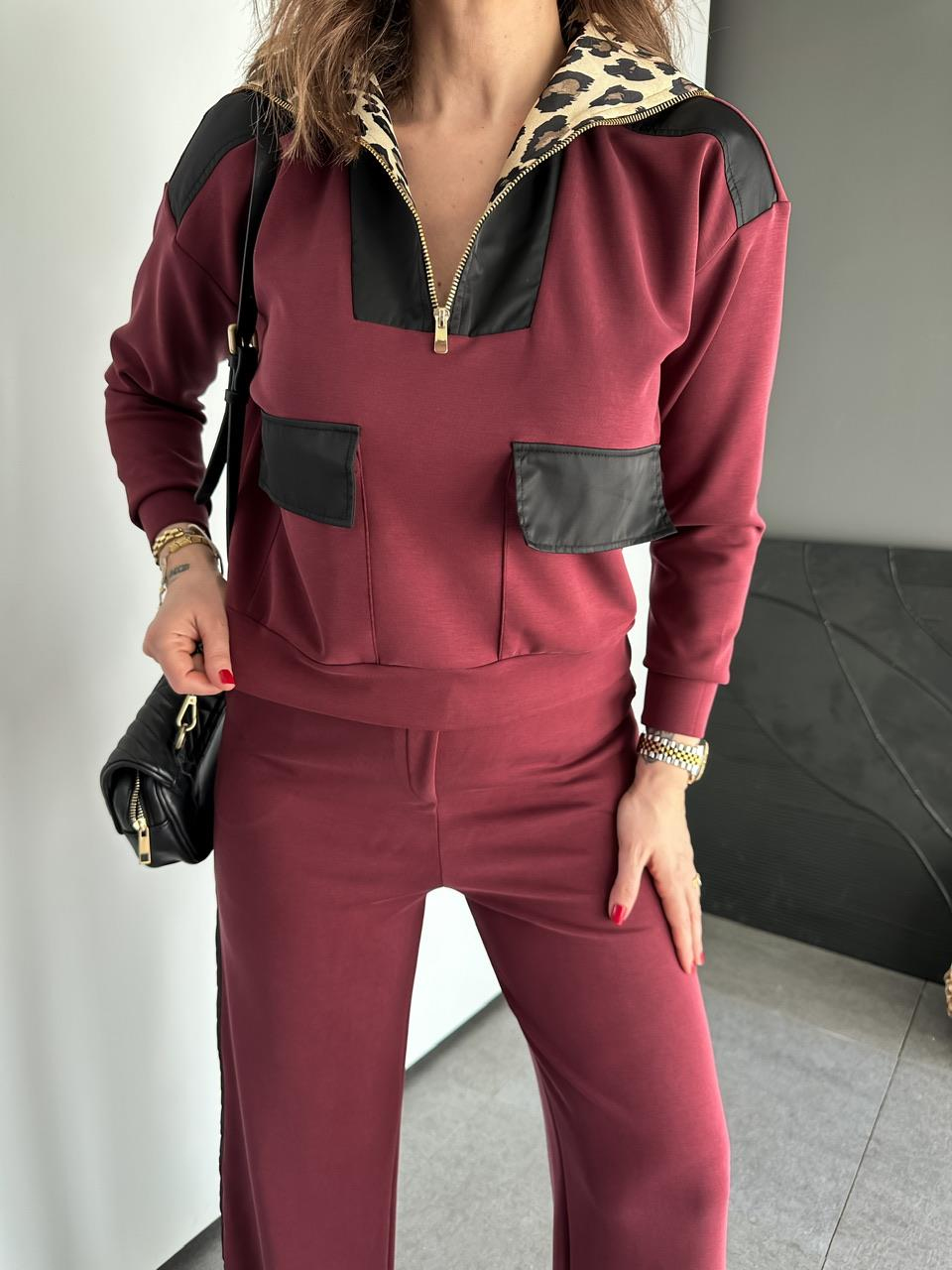 Bordo Leopar Detaylı Yakası Fermuarlı Takım