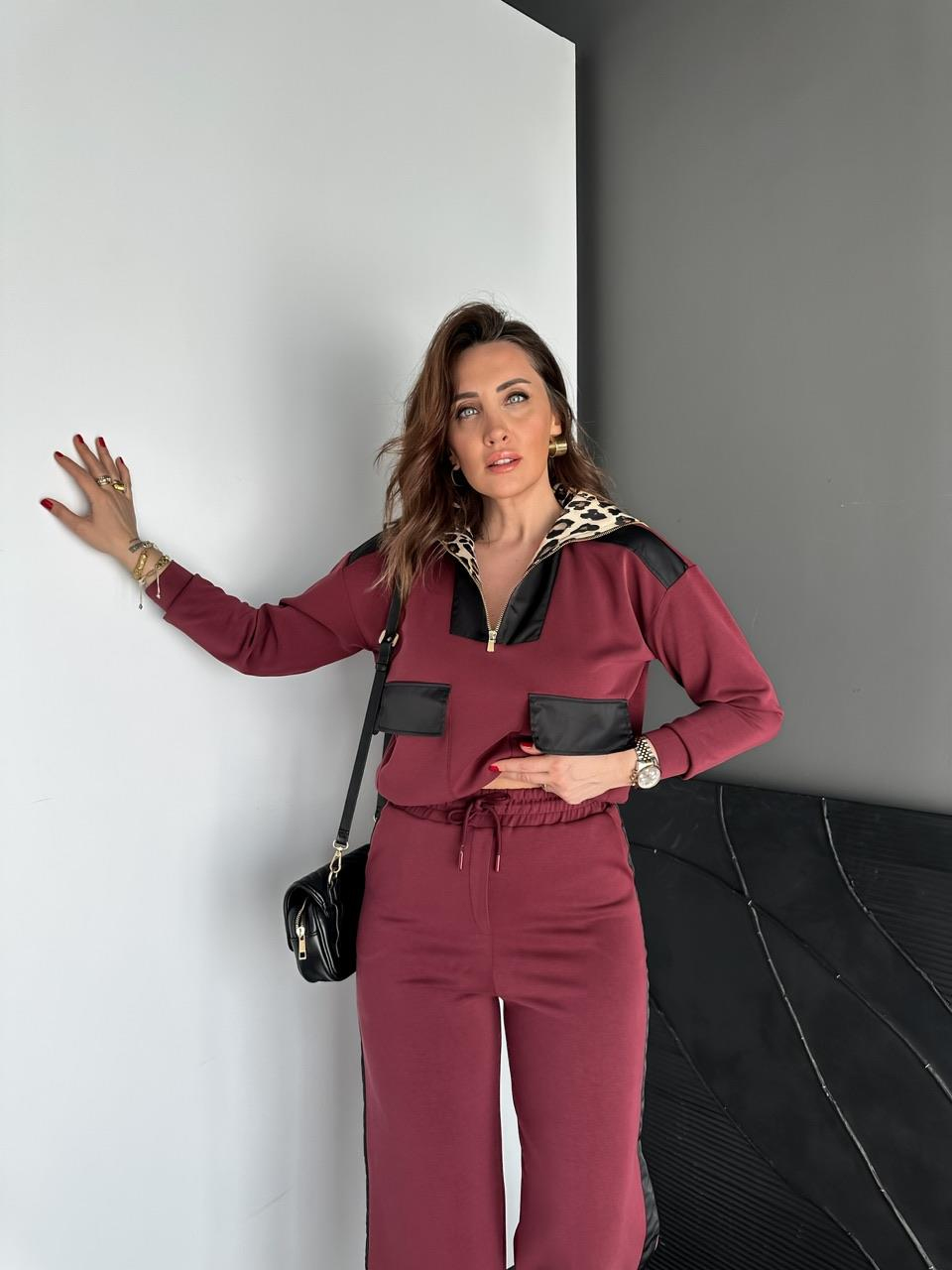 Bordo Leopar Detaylı Yakası Fermuarlı Takım
