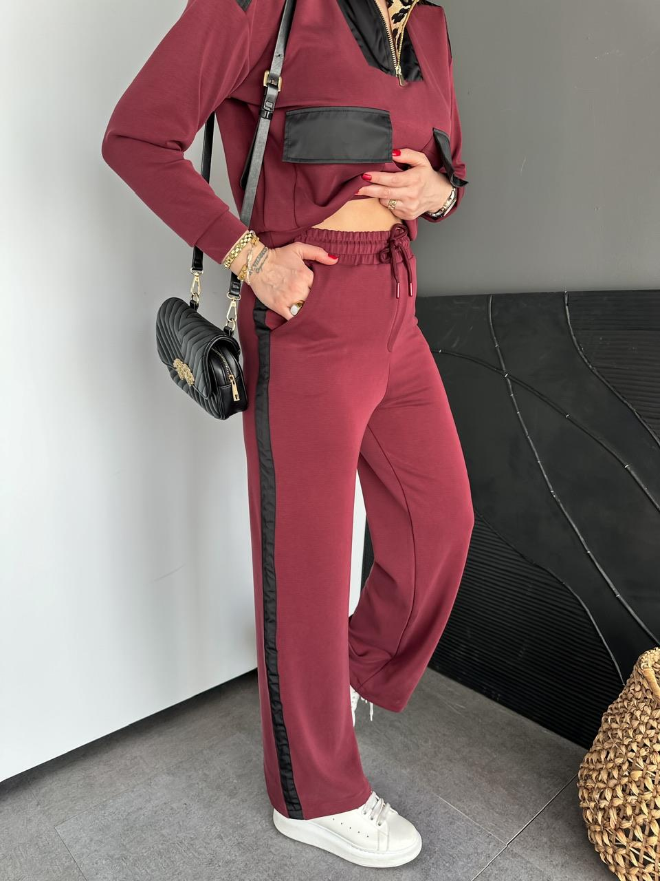Bordo Leopar Detaylı Yakası Fermuarlı Takım