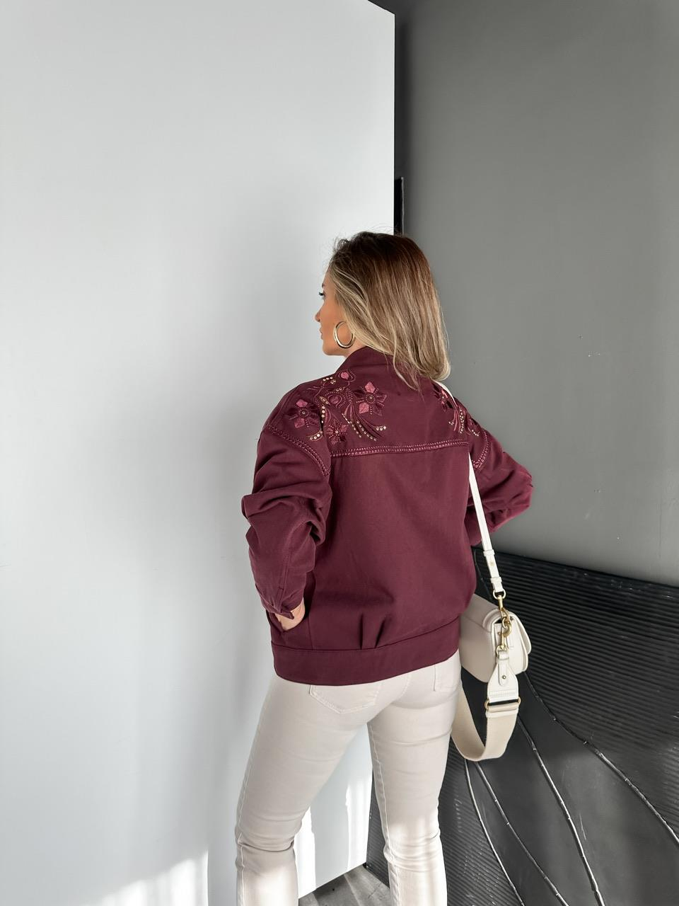 Bordo Nakışlı Zımbalı Kot Ceket