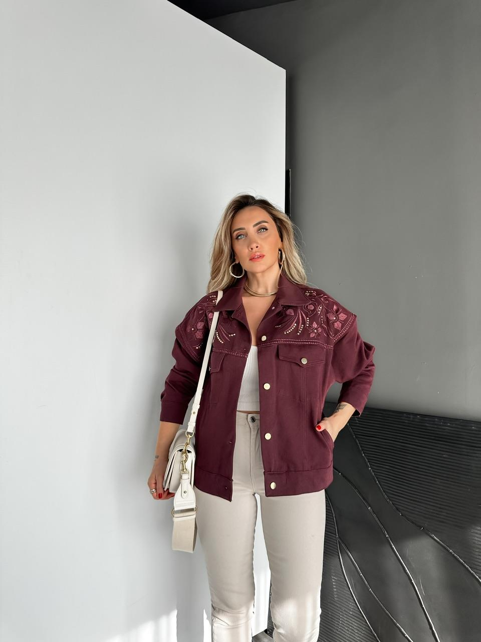 Bordo Nakışlı Zımbalı Kot Ceket