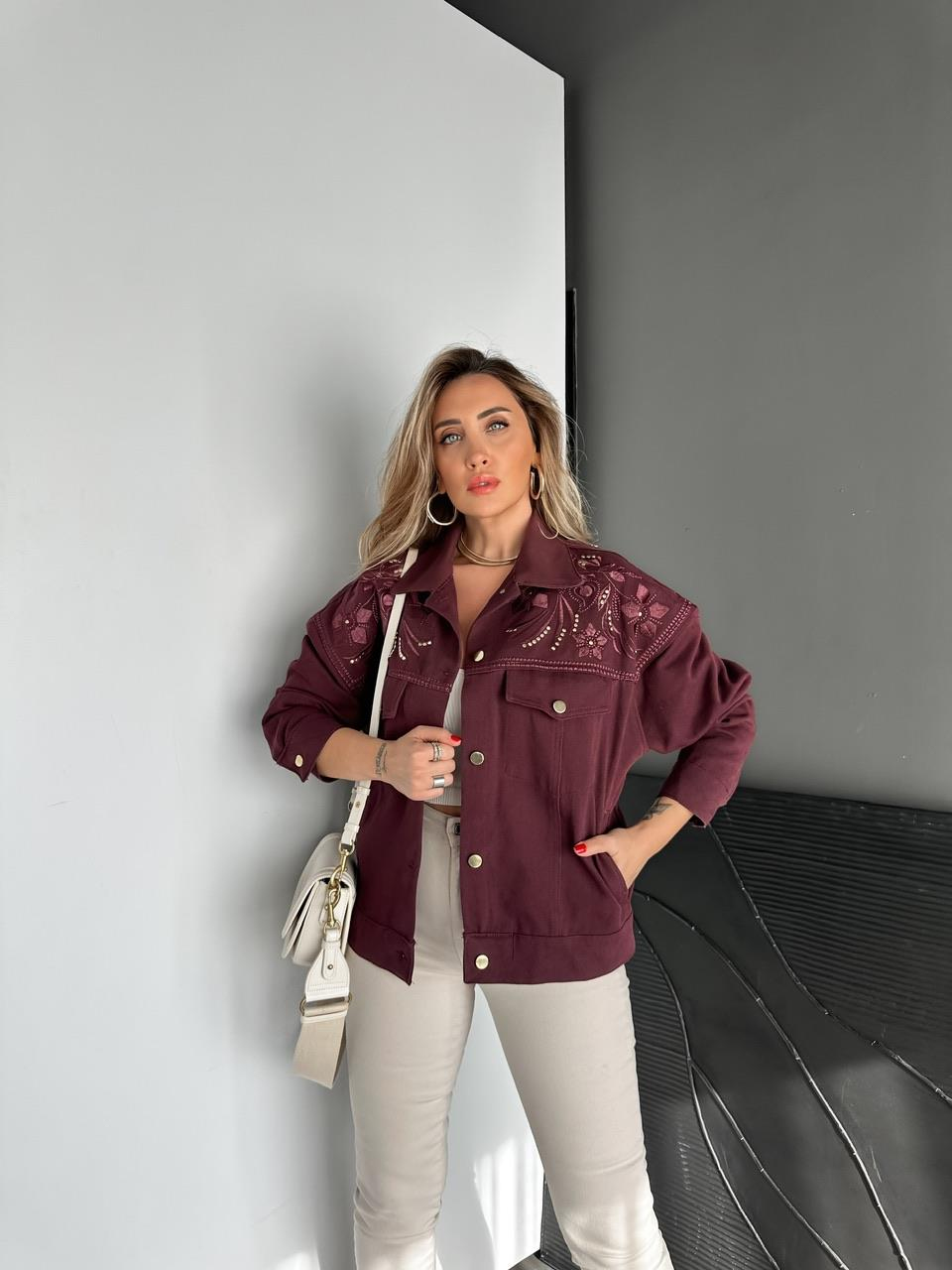 Bordo Nakışlı Zımbalı Kot Ceket